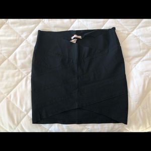 Black fitted mini pencil skirt